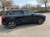 Second-hand Porsche Cayenne 245 CP (180 kW) 2014 Negru SUV