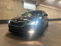 Gebraucht Skoda Superb 140 PS (102 kW) 2014 Schwarz Kombi