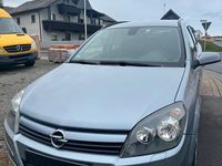 Gebraucht Opel Astra 100 PS (73 kW) 2004 Silber Kombi