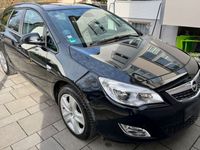 gebraucht Opel Astra Sports Tourer 1.4 Turbo - 150 Jahre