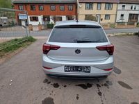 Gebraucht VW Polo Life 90 PS (66 kW) 2022 Silber Limousine