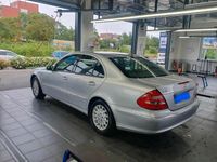 Gebraucht Mercedes E350 Elegance 272 PS (200 kW) 2005 Silber Limousine