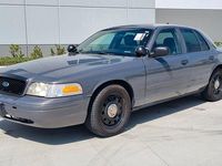 Gebraucht Ford Crown Victoria 250 PS (183 kW) 2009 Grau Limousine