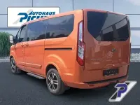 Gebraucht Ford Tourneo Custom Titanium 125 PS (91 kW) 2023 Orange Van