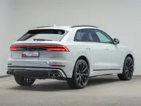 Gebraucht Audi SQ8 Ambiente 507 PS (372 kW) 2022 Gletscherweiß metallic SUV