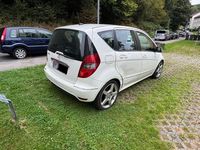 Gebraucht Mercedes A150 95 PS (69 kW) 2009 Weiß Limousine