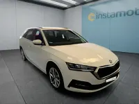 Gebraucht Skoda Octavia 2023 Weiss Limousine