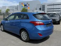 Gebraucht Hyundai i30 Trend 110 PS (80 kW) 2015 Blau Kombi