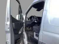 Gebraucht Mercedes 320 150 kW (204 PS) 2024 Silber hightechsilber metallic Van / Kleinbus
