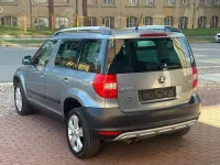 Gebraucht Skoda Yeti Adventure 140 PS (102 kW) 2012 Grau SUV