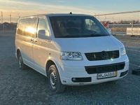 Gebraucht VW Caravelle 131 PS (96 kW) 2005 Weiß Van / Kleinbus