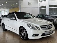 Gebraucht Mercedes E500 AMG line 387 PS (284 kW) 2010 Calcitweiss (metallic) Cabrio
