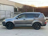 gebraucht Mitsubishi Outlander 2.4 Instyle 4x4 Autom. 7Sitzer Navi