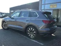 Gebraucht VW Touareg Elegance 381 PS (280 kW) 2023 Grau SUV