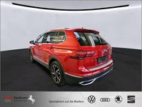 Gebraucht VW Tiguan Allspace Elegance 150 PS (110 kW) 2023 Kings red metallic SUV