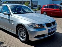 Gebraucht BMW 318 129 PS (94 kW) 2006 Silber Limousine