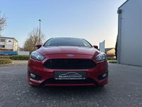 Gebraucht Ford Focus ST-Line 182 PS (133 kW) 2018 Rot Limousine