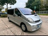 Usata Opel Vivaro 2006 Argento Monovolume