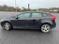 Gebraucht Volvo V40 Kinetic 120 PS (88 kW) 2018 Schwarz Limousine