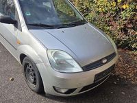 Gebraucht Ford Fiesta Trend 80 PS (58 kW) 2003 Kleinwagen