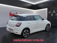 Gebraucht Suzuki Swift Comfort 83 PS (61 kW) 2025 Pure white pearl met Kleinwagen