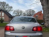 Second-hand VW Phaeton 239 CP (175 kW) 2009 Gri Berlinǎ