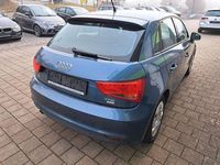 Gebraucht Audi A1 Sportback Basis 95 PS (69 kW) 2016 Blau Kleinwagen