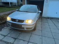 Gebraucht VW Polo Basis 60 PS (44 kW) 2000 Silber Kleinwagen