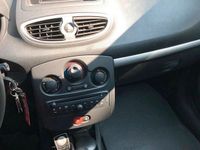 Gebraucht Renault Clio GrandTour 75 PS (55 kW) 2012 Grau Kombi