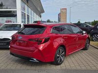 Neu Toyota Corolla 178 PS (130 kW) 2026 Karminarot metallic Kombi