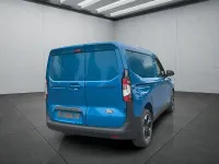Neu Ford Transit Courier 135 kW (184 PS) 2025 Blau Van