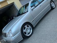 Gebraucht Mercedes E430 Avantgarde 279 PS (205 kW) 1999 Silber Limousine