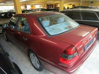 gebraucht Mercedes C180 Classic nur 67.300 Kilometer !!!