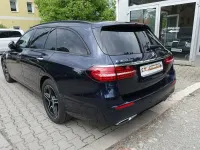 Gebraucht Mercedes E300 AMG 306 PS (225 kW) 2022 Blau Limousine
