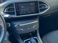 Gebraucht Peugeot 308 SW 130 PS (95 kW) 2021 Grau Kombi