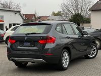gebraucht BMW X1 sDrive18i Aut. BI-XENON AHK SPORTSITZE SHZ PDC