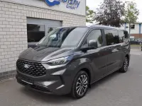 Gebraucht Ford Tourneo Titanium 170 PS (125 kW) 2025 Grau Van / Kleinbus