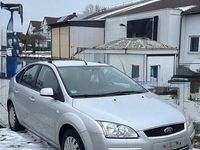Gebraucht Ford Focus 109 PS (80 kW) 2007 Silber Limousine