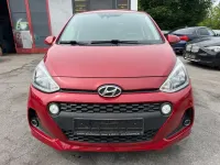 Gebraucht Hyundai i10 Trend 87 PS (63 kW) 2017 Rot Kleinwagen