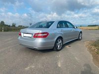 Gebraucht Mercedes E220 Avantgarde 170 PS (125 kW) 2011 Silber Limousine