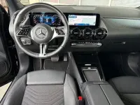 Gebraucht Mercedes GLA200 163 PS (119 kW) 2025 Unilack nachtschwarz SUV