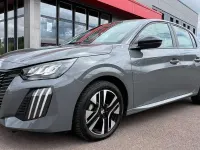 Gebraucht Peugeot 208 Active 101 PS (74 kW) 2024 Grau Kleinwagen