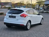 Usata Ford Focus 101 CV (74 kW) 2016 Bianco Berlina