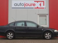 Gebraucht VW Passat Comfortline 116 PS (85 kW) 2001 Schwarz Limousine