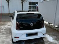 Second-hand VW up! 60 CP (44 kW) 2018 Alb Hatchback