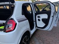 Gebraucht Renault Twingo 73 PS (53 kW) 2020 Weiß Kleinwagen