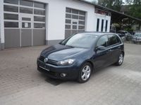 Gebraucht VW Golf VI Team 105 PS (77 kW) 2011 Blau Kleinwagen
