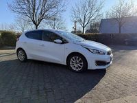 Gebraucht Kia Ceed DREAM-TEAM Edition 135 PS (99 kW) 2018 Weiß Kleinwagen