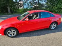 Gebraucht Audi A4 Attraction 120 PS (88 kW) 2010 Rot Limousine
