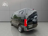 Używany Mercedes Sprinter 143 KM (105 kW) 2021 Czarny Van